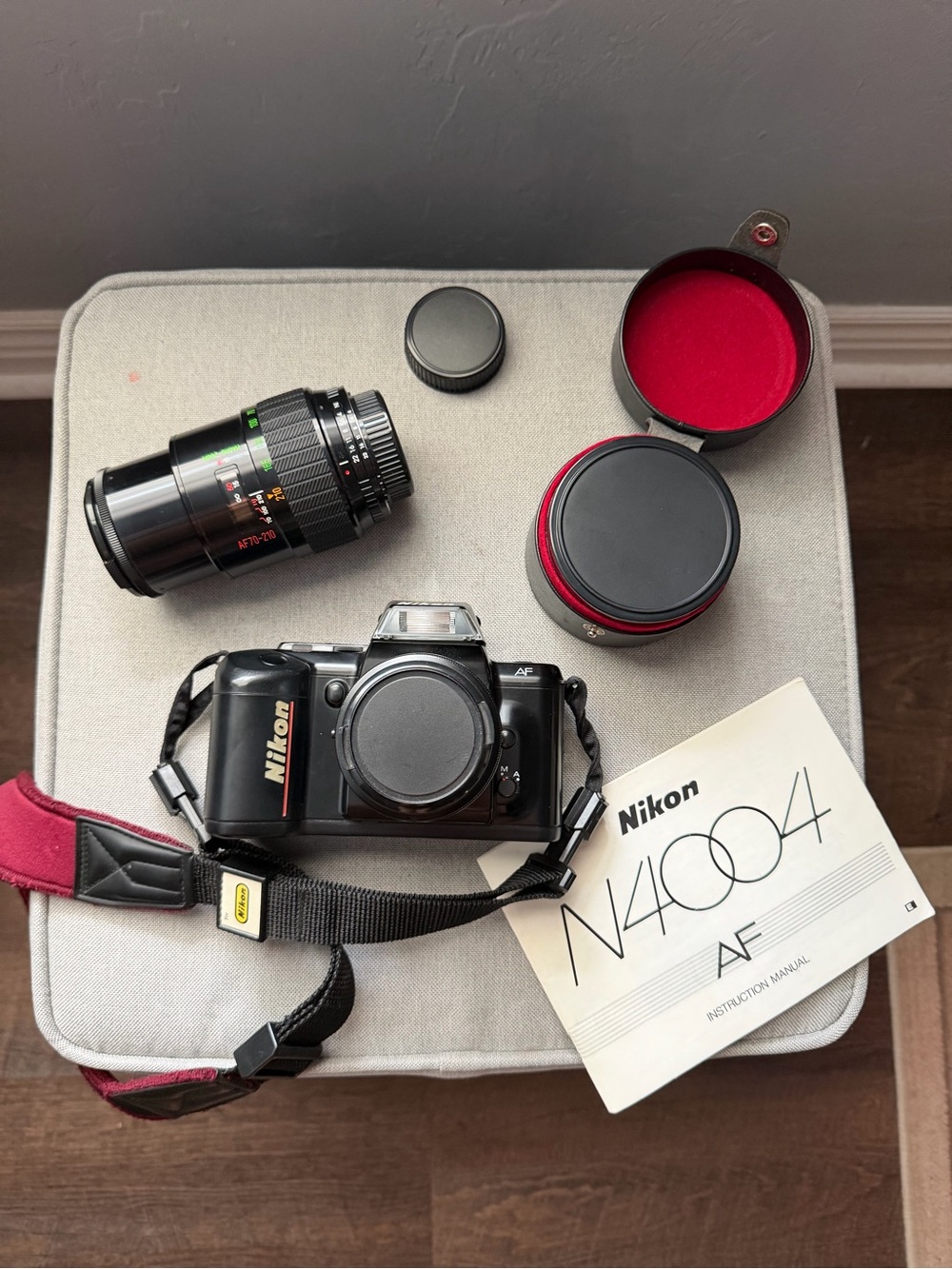 Nikon N4004 AF 35mm Film Camera with Black Body - Includes Lens and Case *READ*